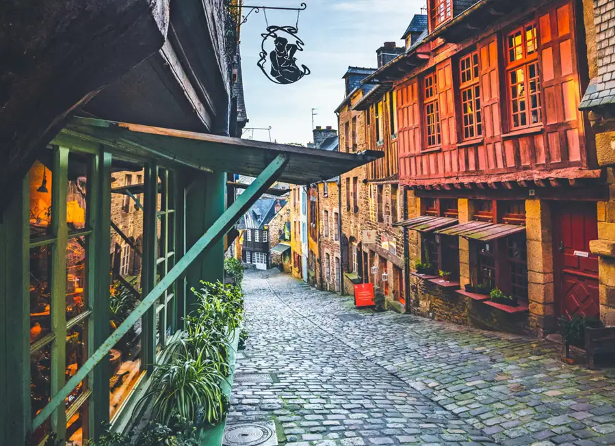 Dinan